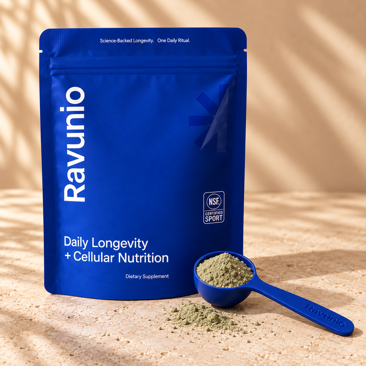Ravunio pouch with a scoop of powder